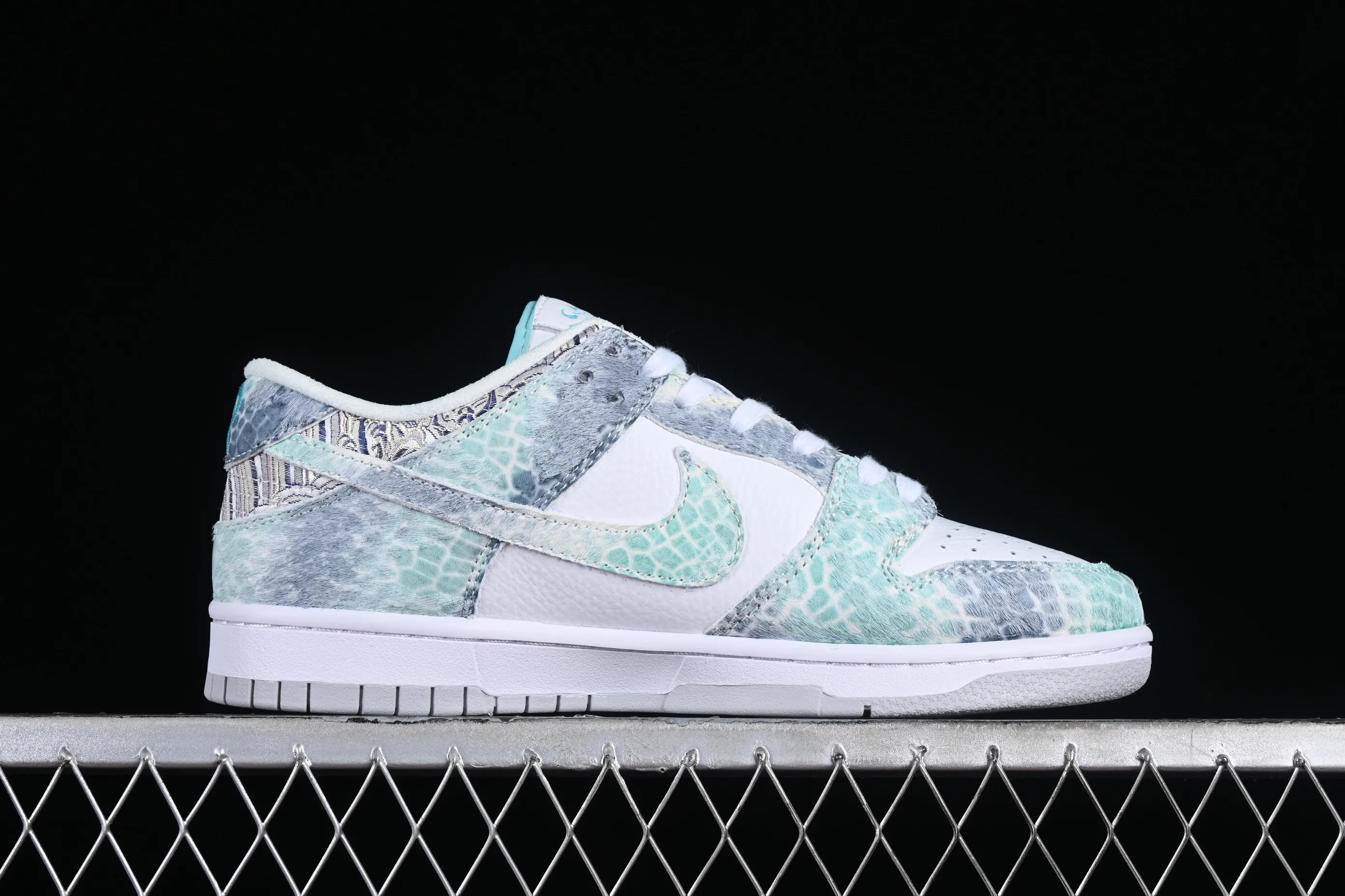 All categories Nk SB Dunk series Nk SB Dunk Low low-top sneakers F version Nk Dunk Low CNY Year of the Dragon Limited New Chinese style customization Steam Puppet-Third Prince Ao Bing SB low-top casual sneakers DV0831-101